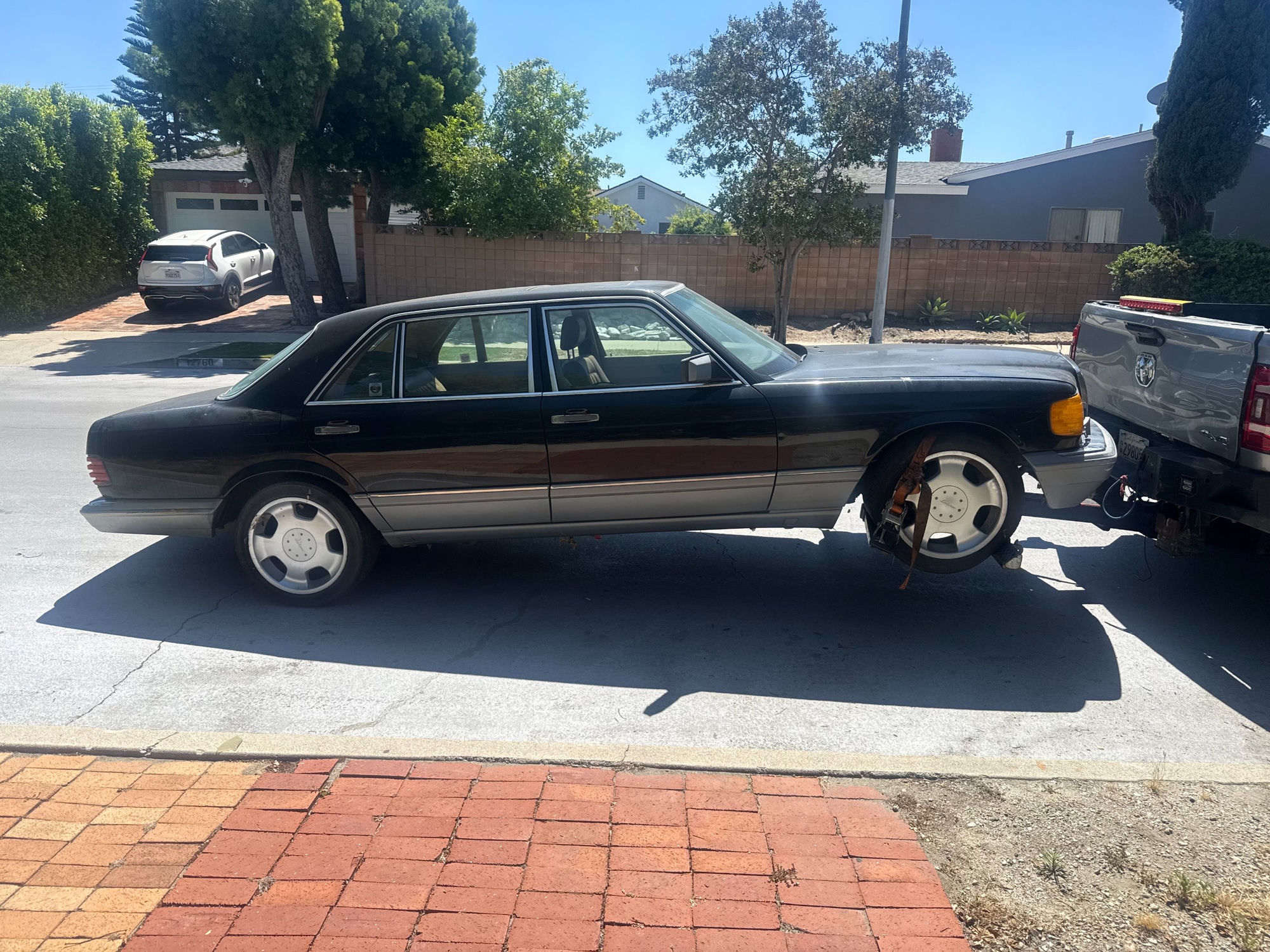 Mercedes-Benz bought by Burbank Cash For Cars